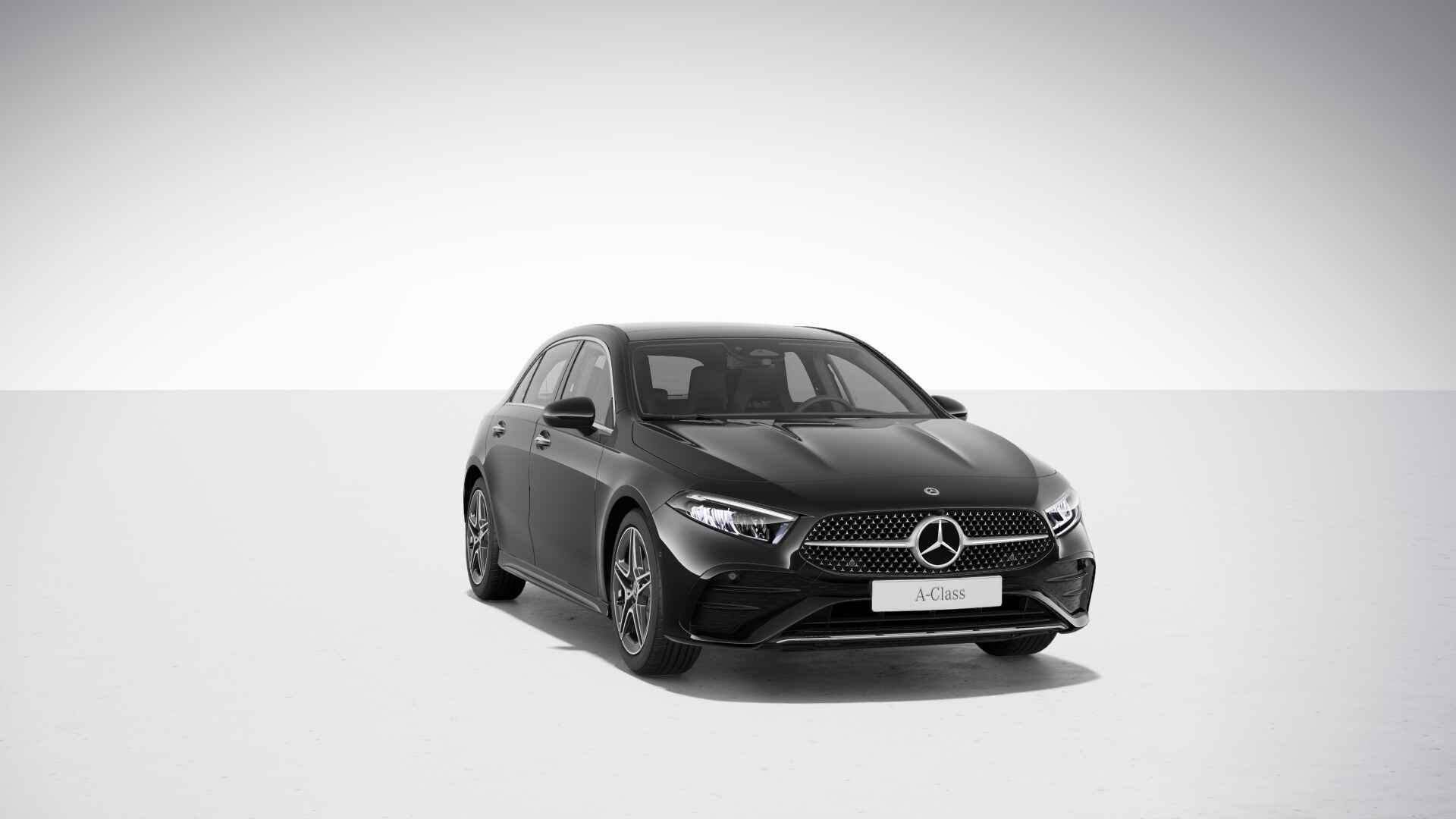 Mercedes-Benz A-Klasse 180 AMG Line - Carplay - Panoramadak - Premium Pack - Achteruitrij Camera - Stoelverwarming